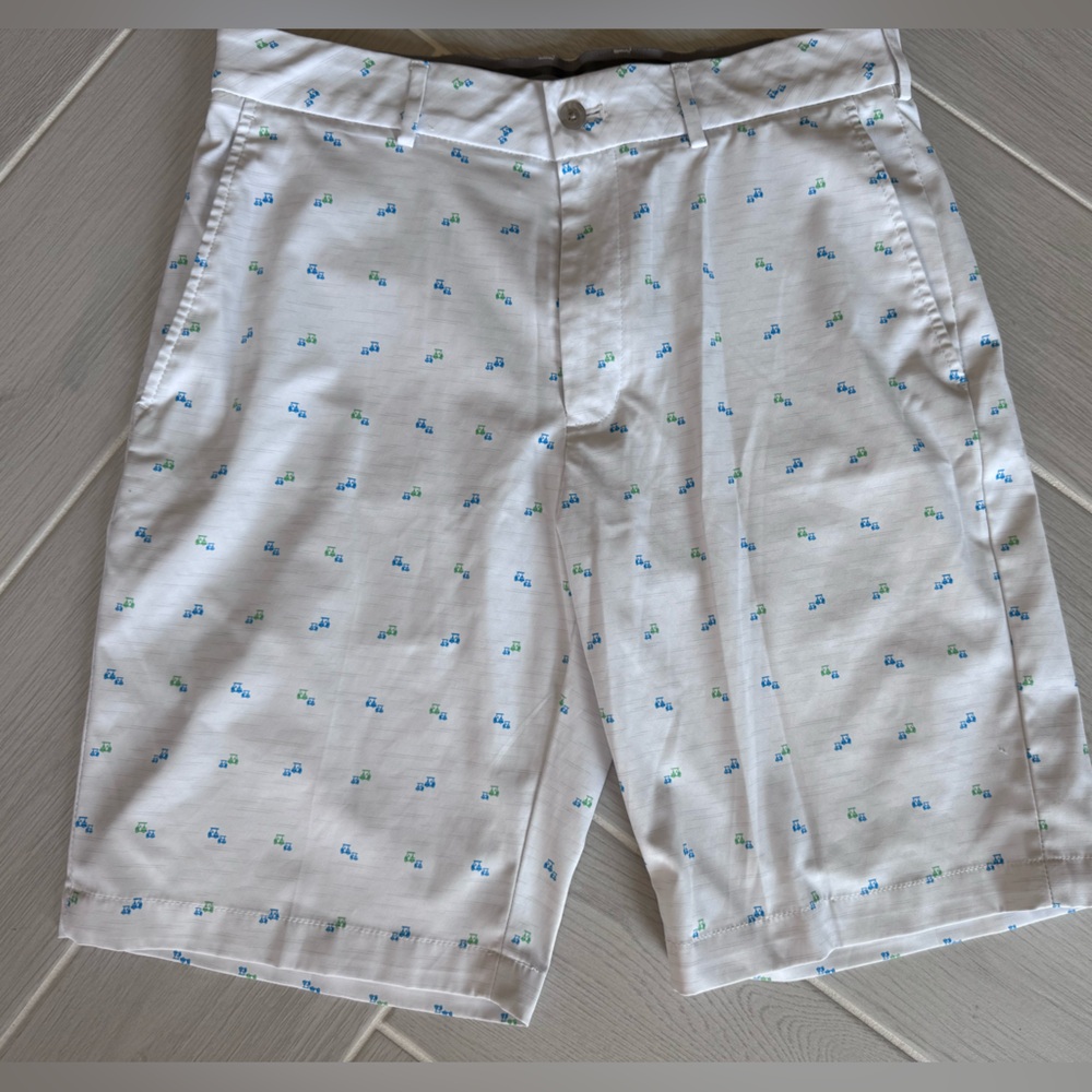 Walter Hagen White Golf Shorts